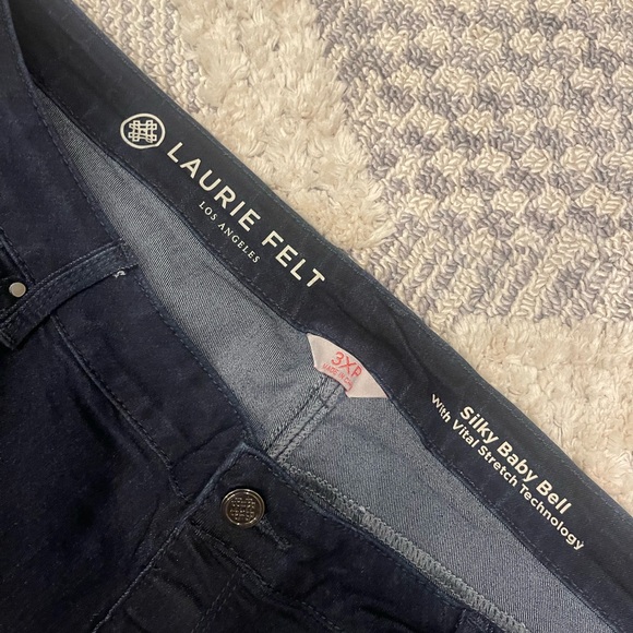 Laurie Felt Silky Baby Bell with Vital Stretch Technology Dark Denim Jeans 3XP - Picture 3 of 5